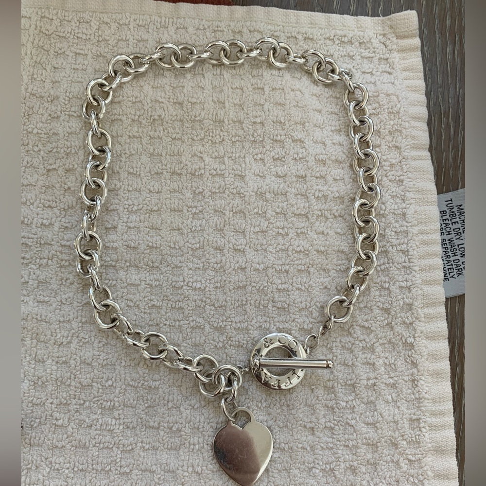 100% authentic Tiffany heart and toggle necklace